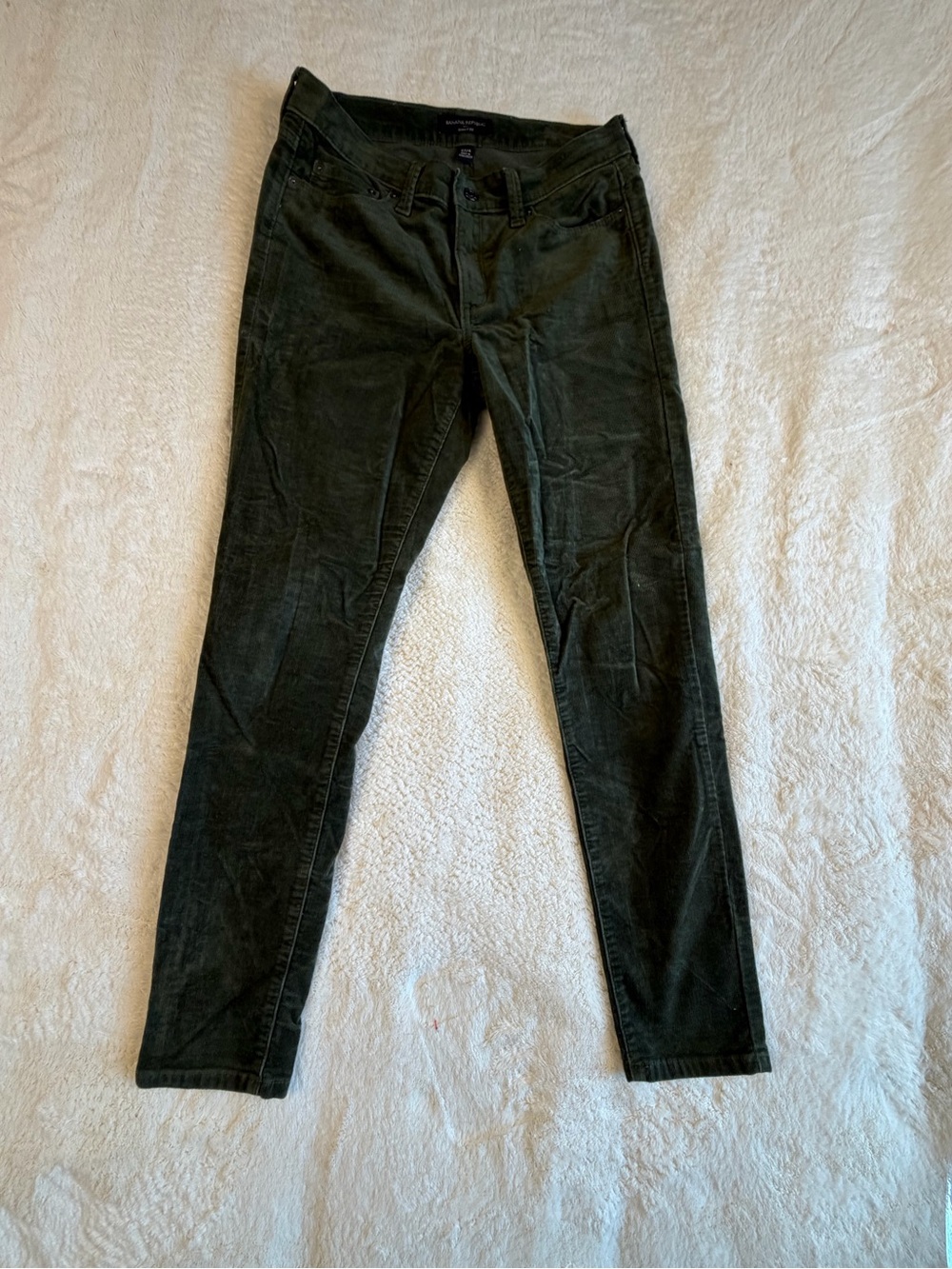 Banana Republic Women's Dark Olive Green Skinny Corduroy Pants 4